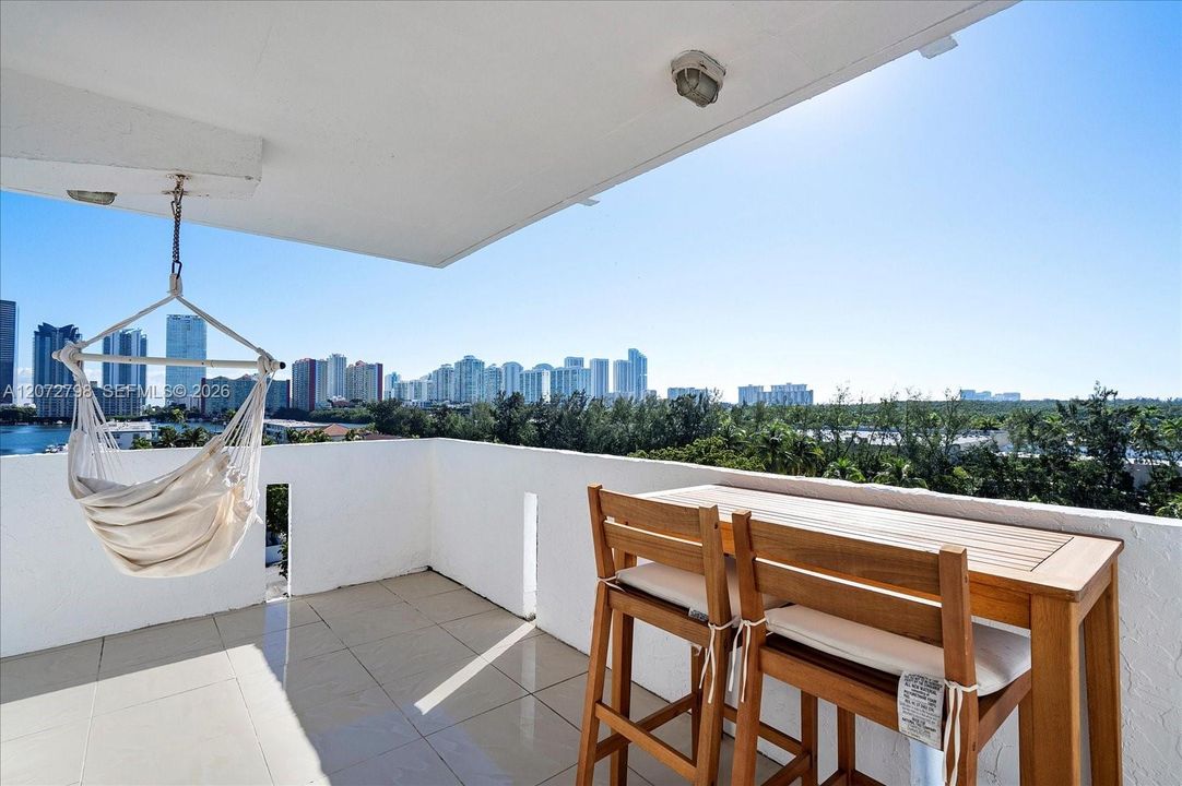 For Rent: $3,750 (3 beds, 2 baths, 1450 Square Feet)