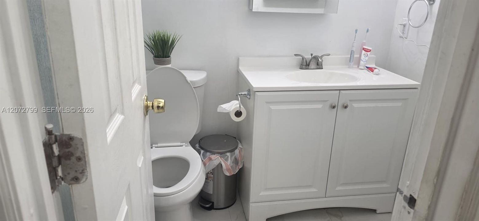 For Sale: $595,999 (4 beds, 2 baths, 1764 Square Feet)