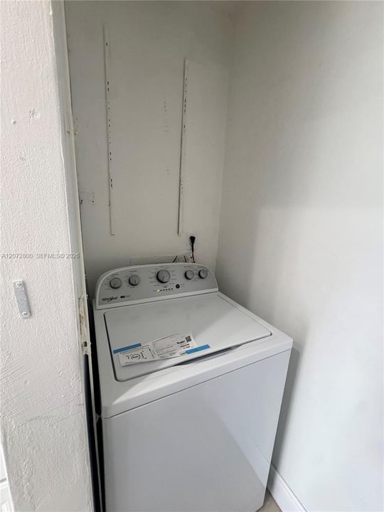 For Rent: $2,900 (3 beds, 2 baths, 1276 Square Feet)