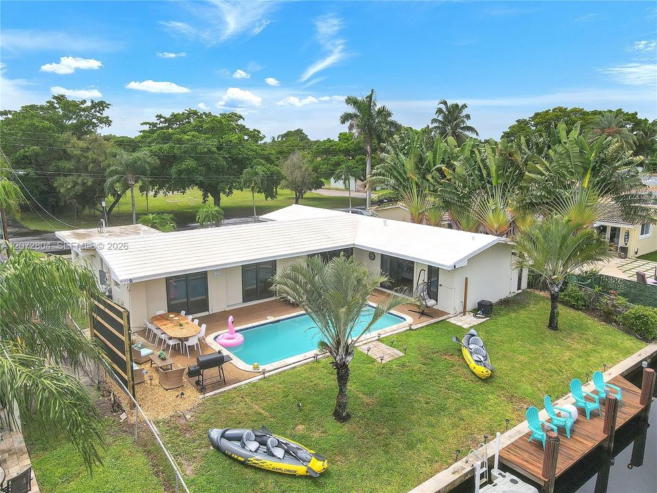 For Sale: $1,074,995 (3 beds, 2 baths, 1470 Square Feet)