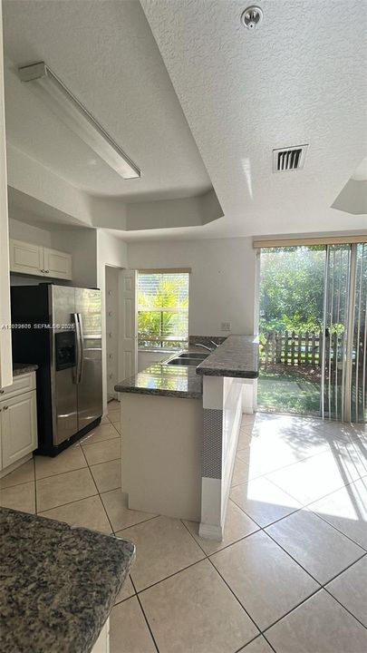 For Rent: $2,750 (2 beds, 2 baths, 1512 Square Feet)
