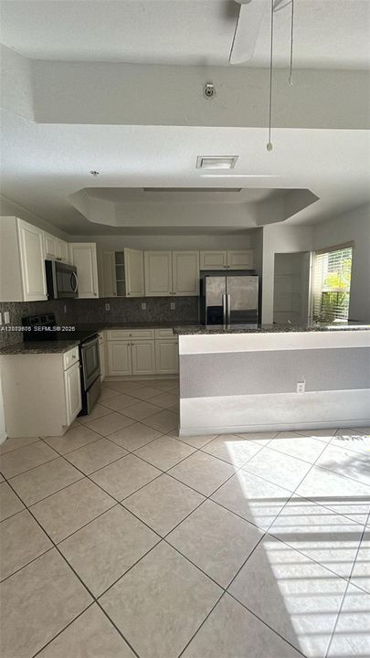 For Rent: $2,750 (2 beds, 2 baths, 1512 Square Feet)