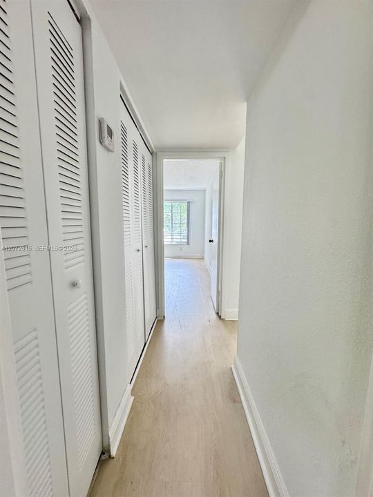 В аренду: $1,800 (1 спален, 1 ванн, 810 Квадратных фут)