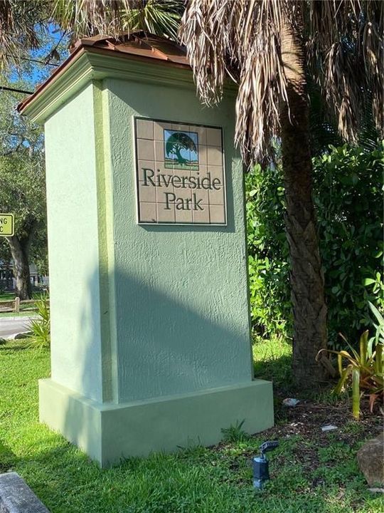 Riverside park 8