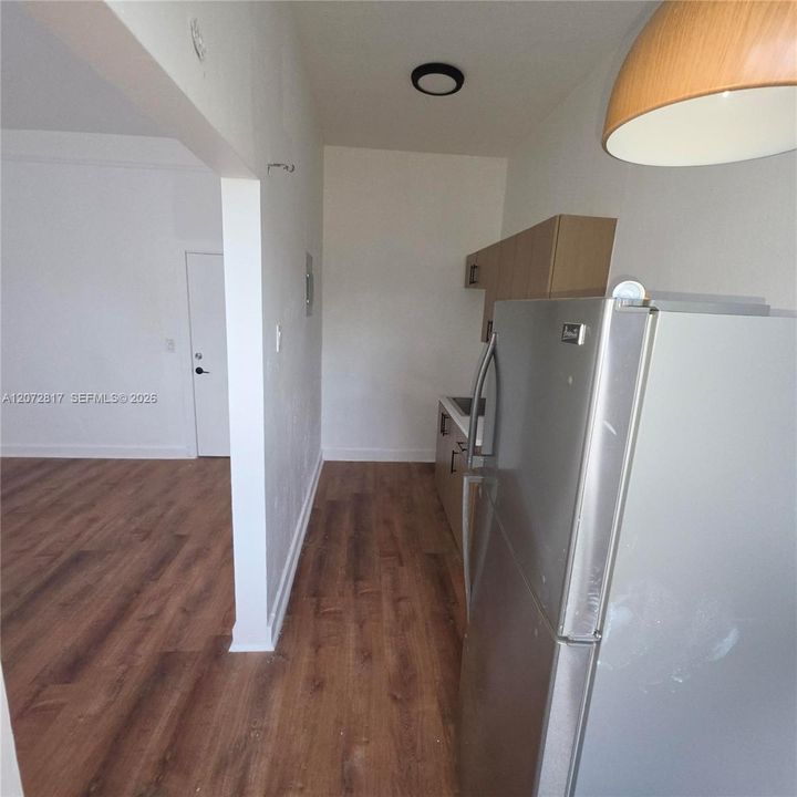 For Rent: $1,300 (0 beds, 1 baths, 15996 Square Feet)