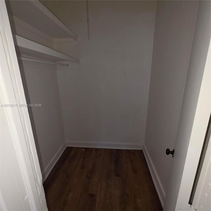 For Rent: $1,300 (0 beds, 1 baths, 15996 Square Feet)