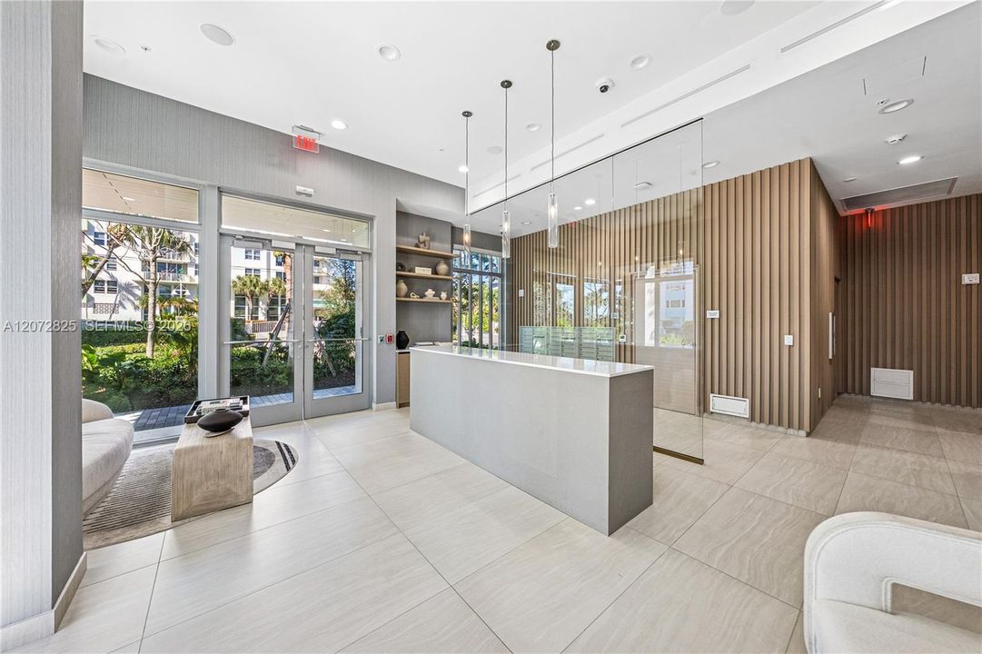 For Rent: $9,995 (3 beds, 3 baths, 2055 Square Feet)
