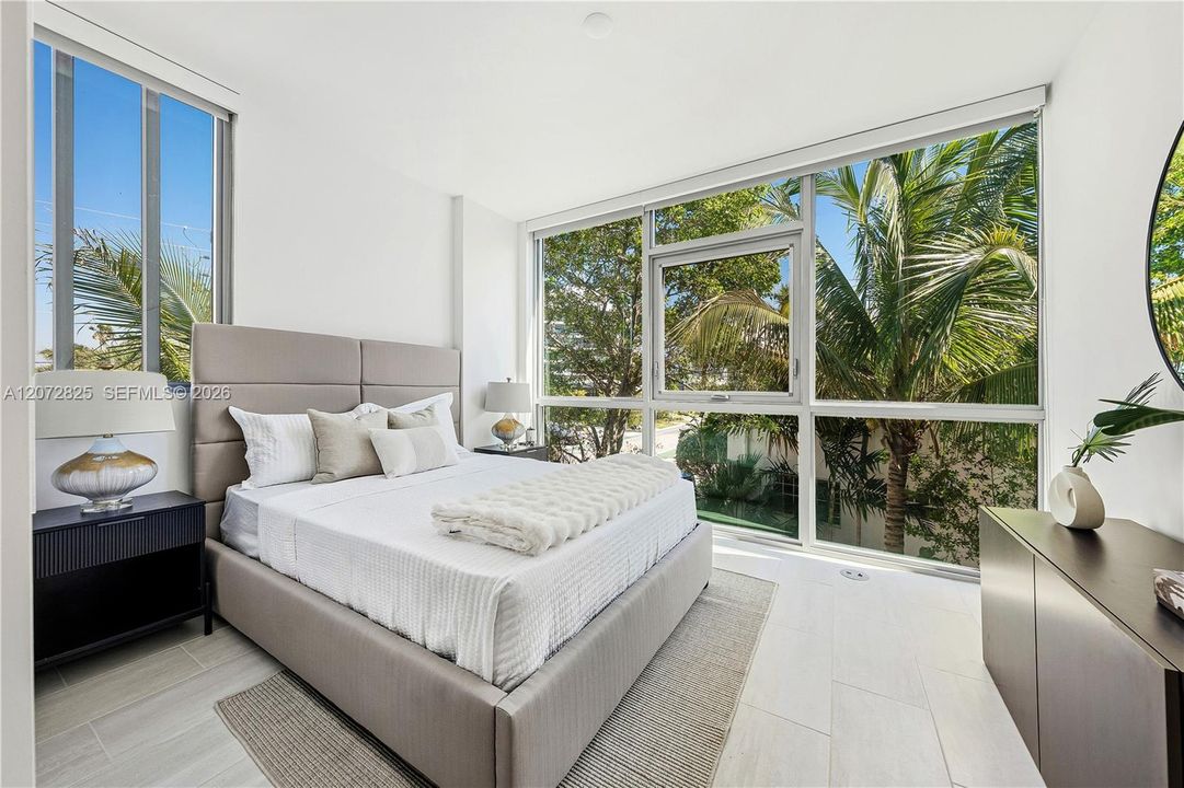 For Rent: $9,995 (3 beds, 3 baths, 2055 Square Feet)
