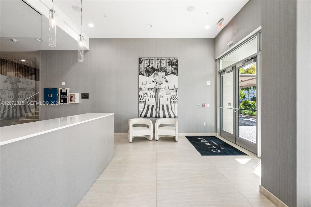 For Rent: $9,995 (3 beds, 3 baths, 2055 Square Feet)