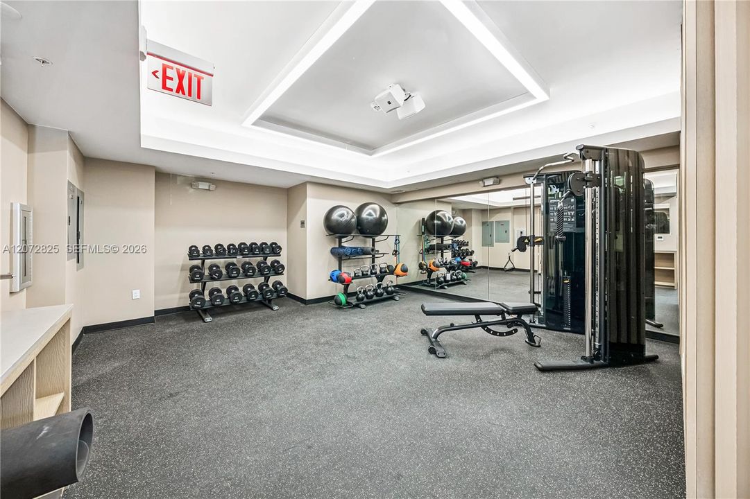 For Rent: $9,995 (3 beds, 3 baths, 2055 Square Feet)