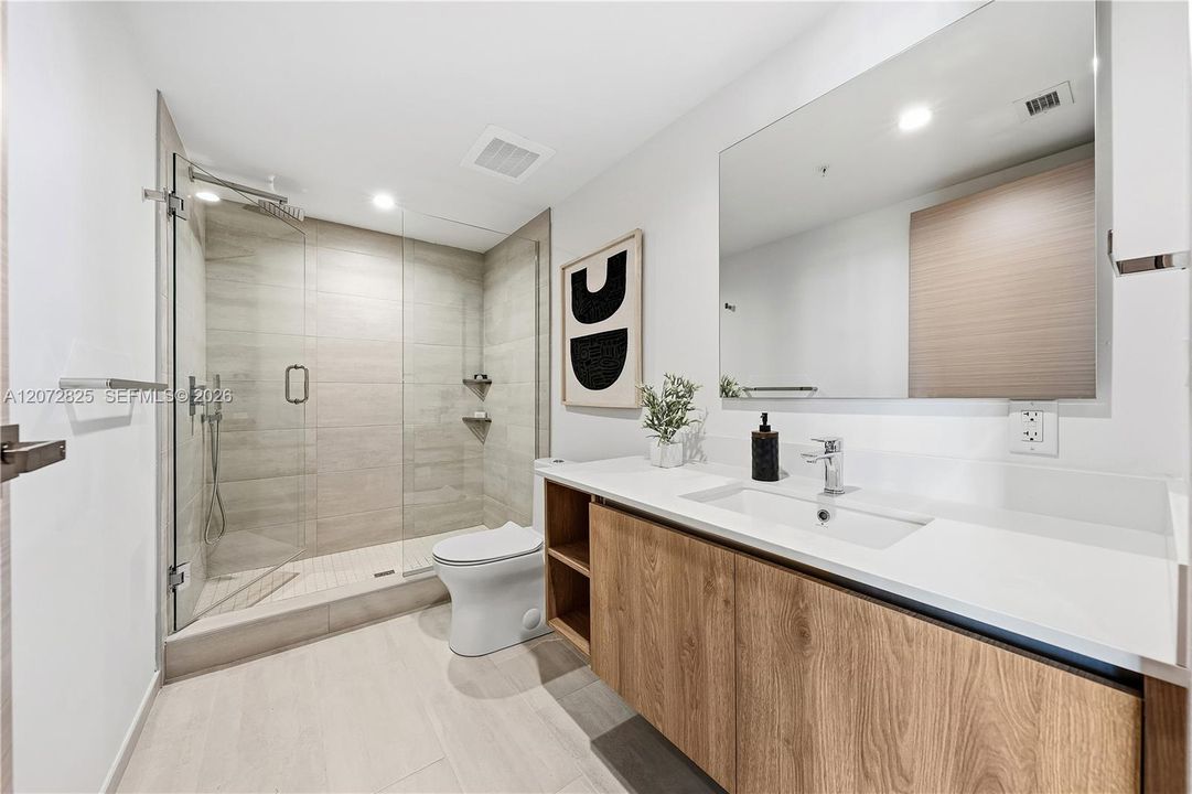For Rent: $9,995 (3 beds, 3 baths, 2055 Square Feet)