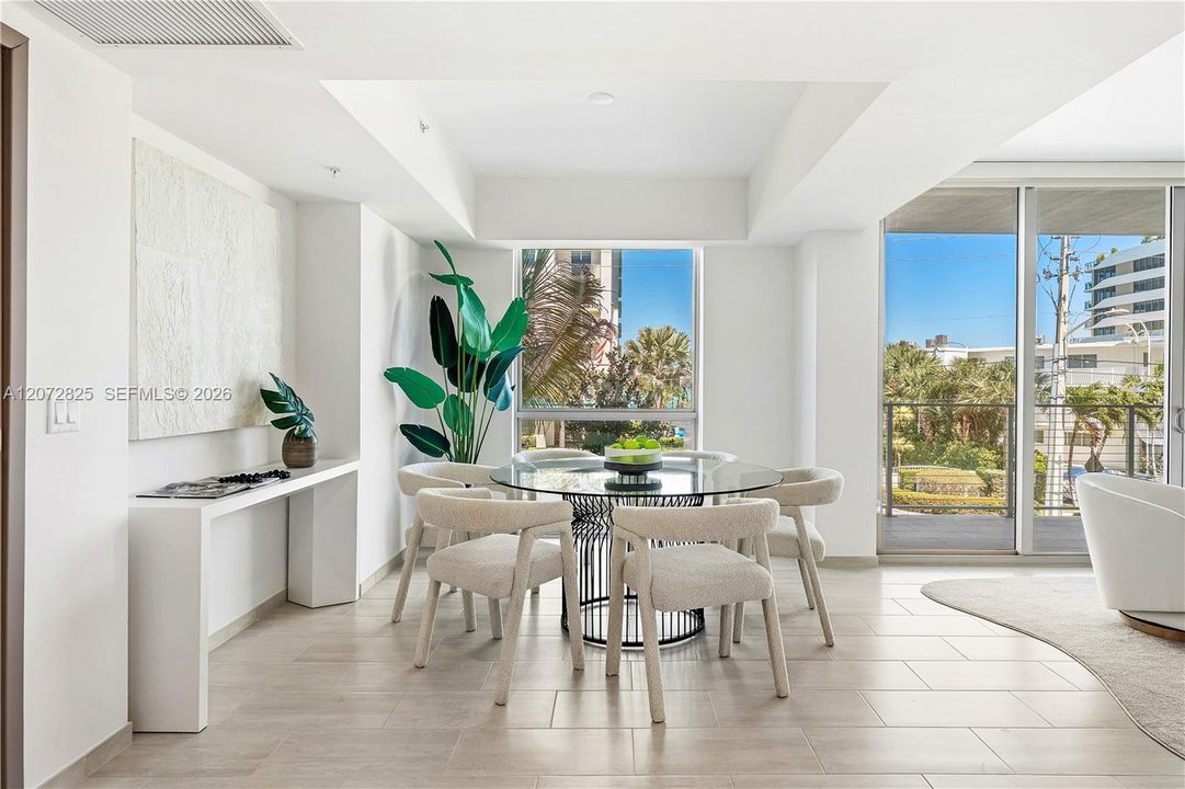 For Rent: $9,995 (3 beds, 3 baths, 2055 Square Feet)