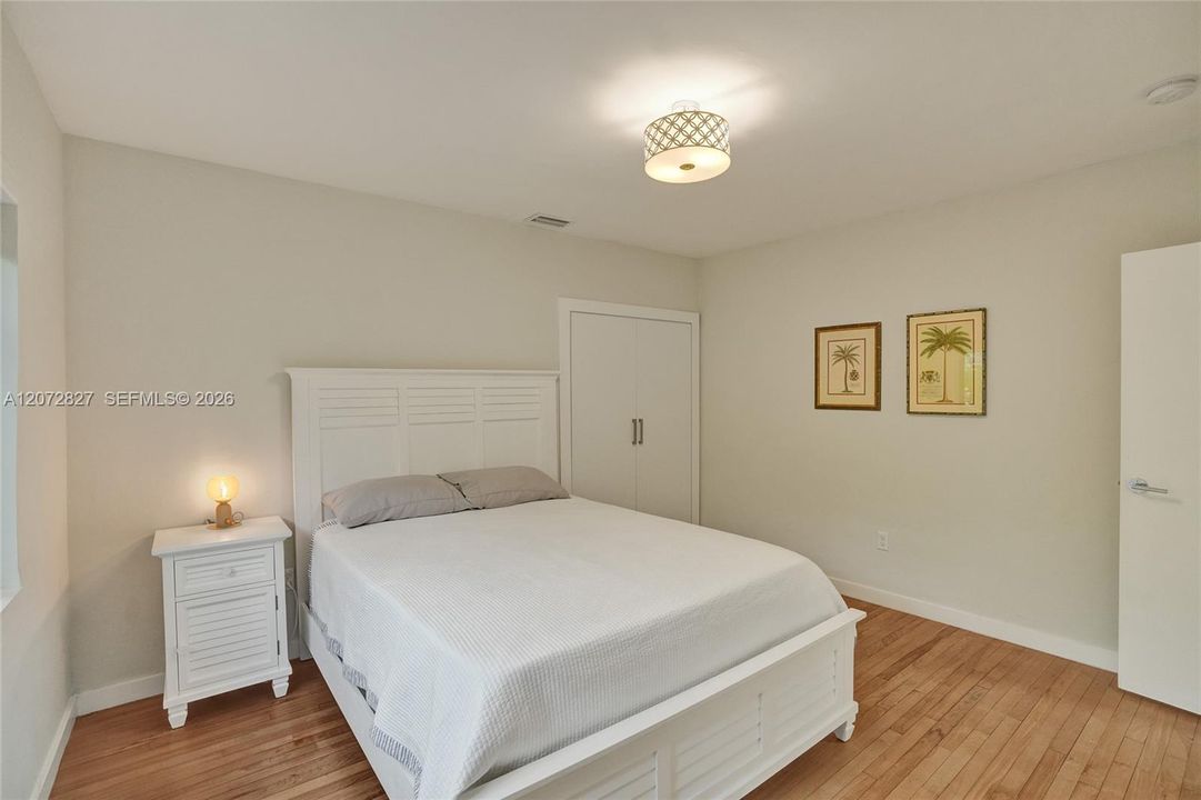 For Rent: $7,950 (3 beds, 2 baths, 1951 Square Feet)