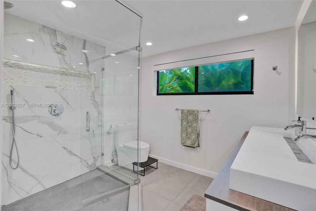 For Rent: $7,950 (3 beds, 2 baths, 1951 Square Feet)