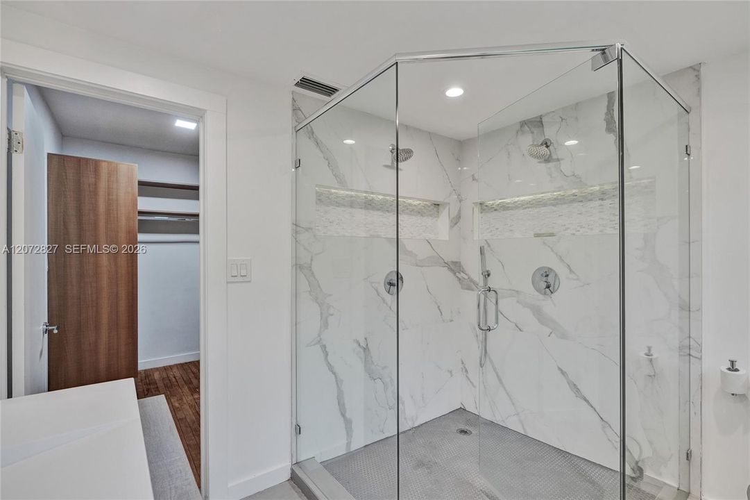 For Rent: $7,950 (3 beds, 2 baths, 1951 Square Feet)