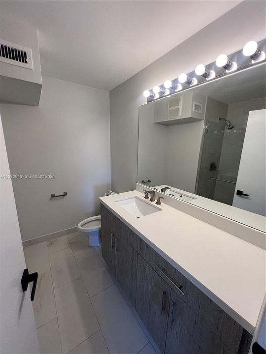В аренду: $3,350 (3 спален, 2 ванн, 1461 Квадратных фут)