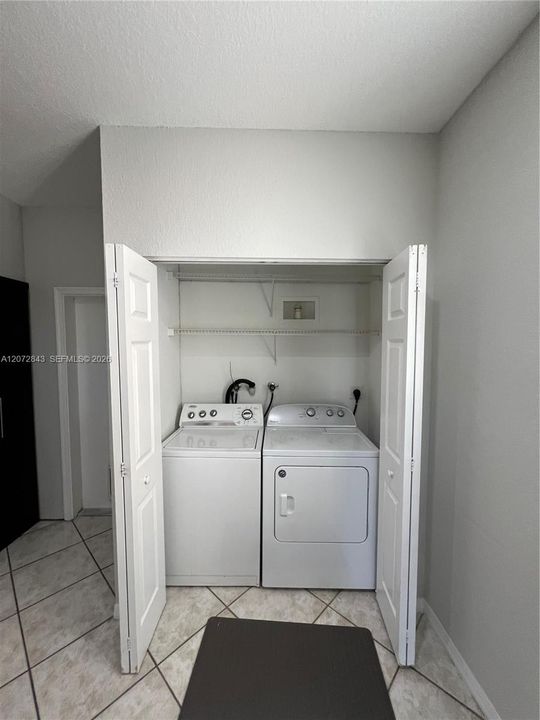 В аренду: $3,350 (3 спален, 2 ванн, 1461 Квадратных фут)