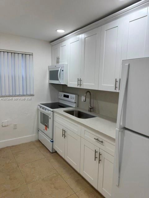 В аренду: $2,200 (2 спален, 1 ванн, 681 Квадратных фут)