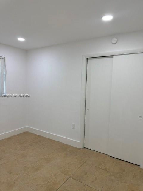 В аренду: $2,200 (2 спален, 1 ванн, 681 Квадратных фут)