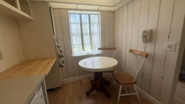 eat in kitchen