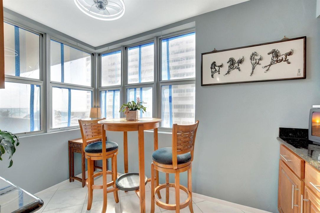 breakfast area