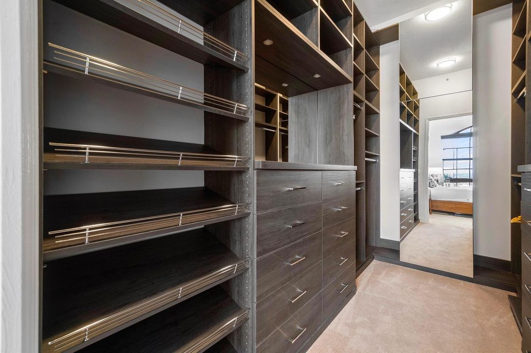 Custom Walk-In Closet