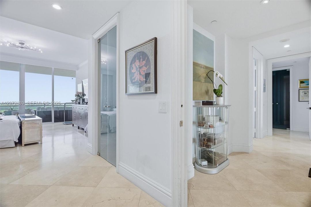 For Sale: $6,500,000 (3 beds, 3 baths, 3289 Square Feet)