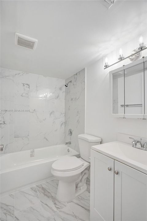 En Renta: $2,595 (1 camas, 1 baños, 735 Pies cuadrados)