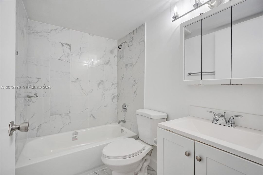 En Renta: $2,595 (1 camas, 1 baños, 735 Pies cuadrados)
