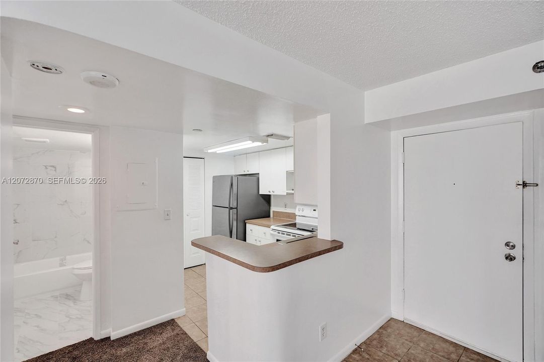 En Renta: $2,595 (1 camas, 1 baños, 735 Pies cuadrados)