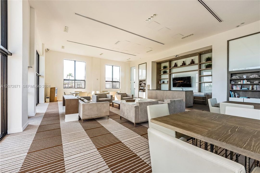 For Sale: $4,600,000 (5 beds, 4 baths, 3840 Square Feet)