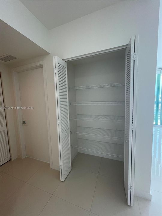 В аренду: $3,100 (2 спален, 2 ванн, 1066 Квадратных фут)