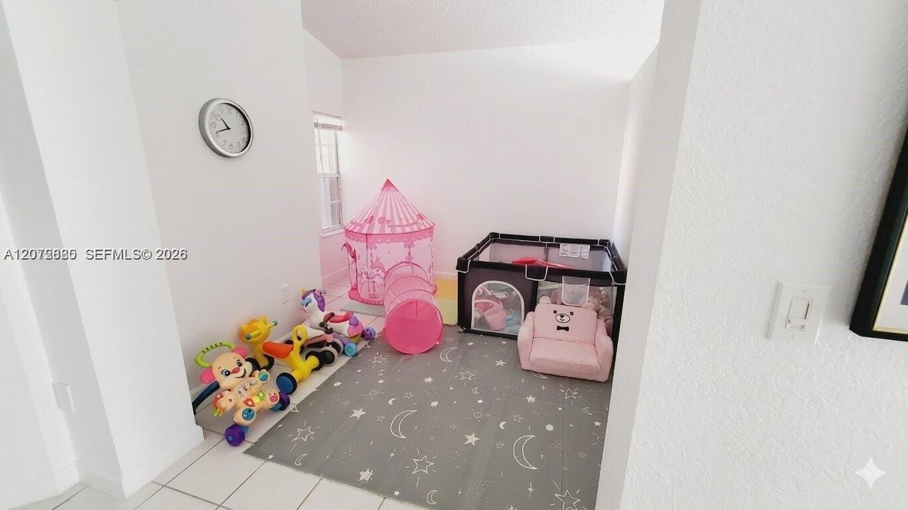 En Renta: $2,900 (3 camas, 2 baños, 1315 Pies cuadrados)