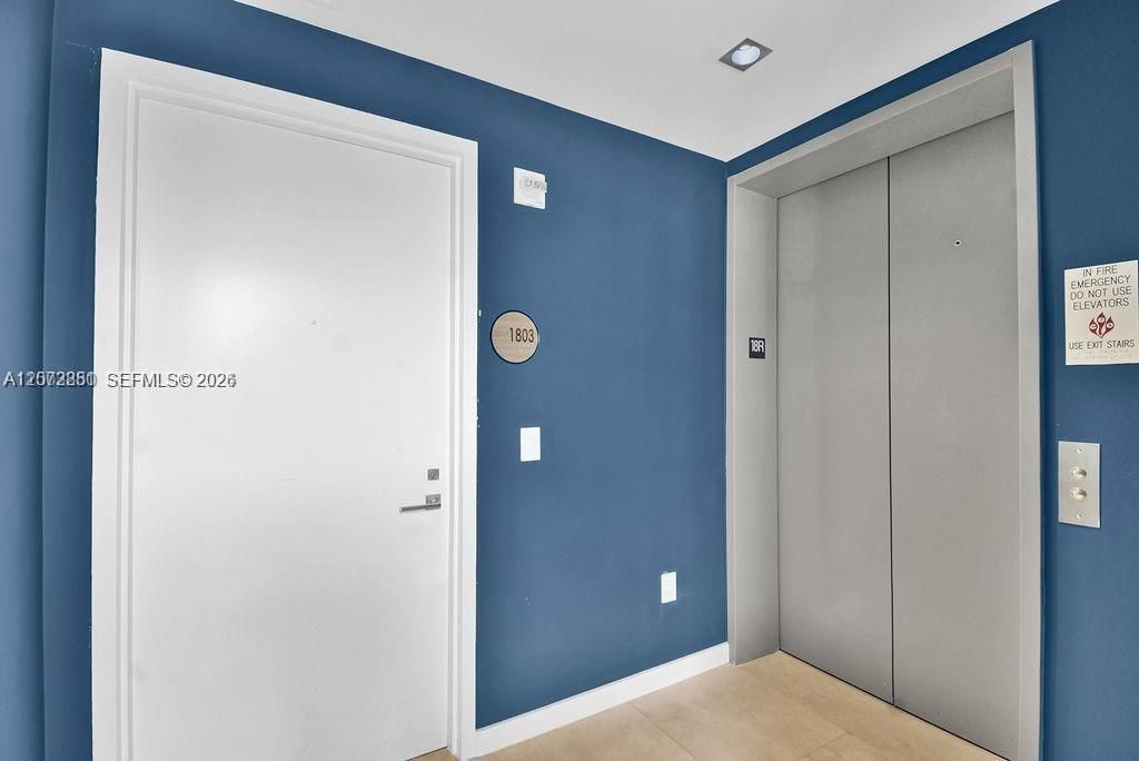 Active With Contract: $5,900 (2 beds, 3 baths, 1198 Square Feet)