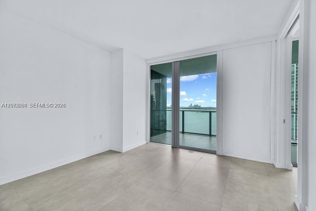 Active With Contract: $5,900 (2 beds, 3 baths, 1198 Square Feet)