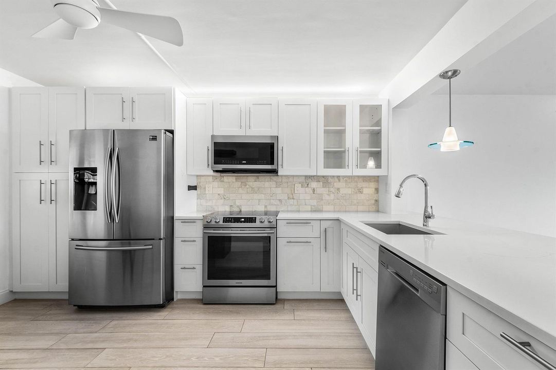 005-12870BriarlakeDrive-106-PalmBeachGar