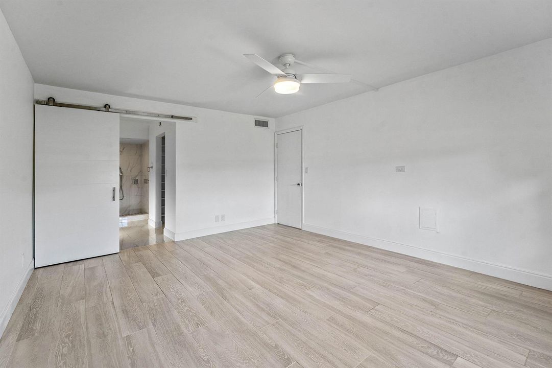 015-12870BriarlakeDrive-106-PalmBeachGar