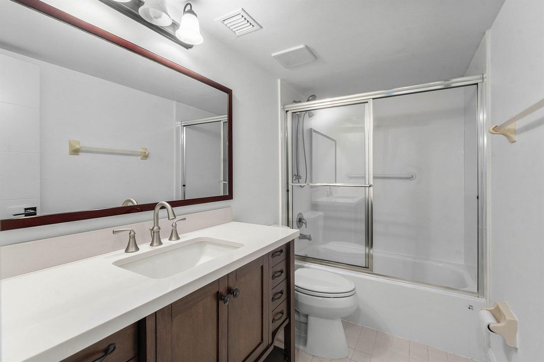 019-12870BriarlakeDrive-106-PalmBeachGar