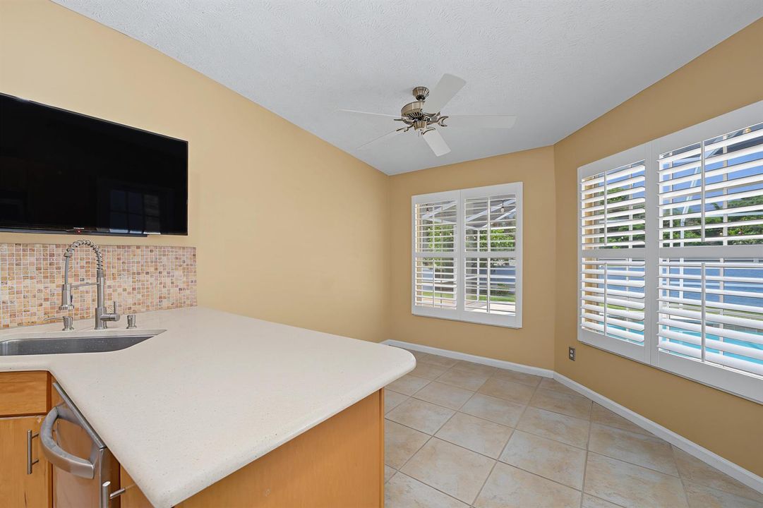 Kitchen/Dining