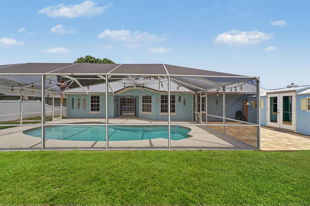 Pool/Backyard
