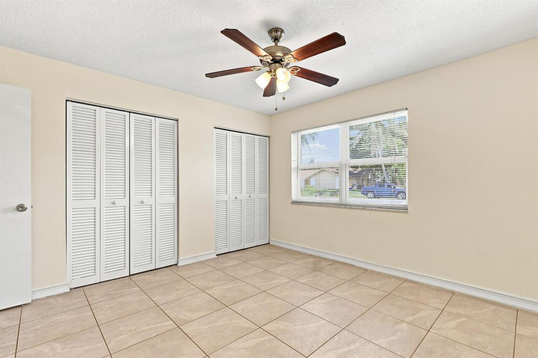 Bedroom with Closet
