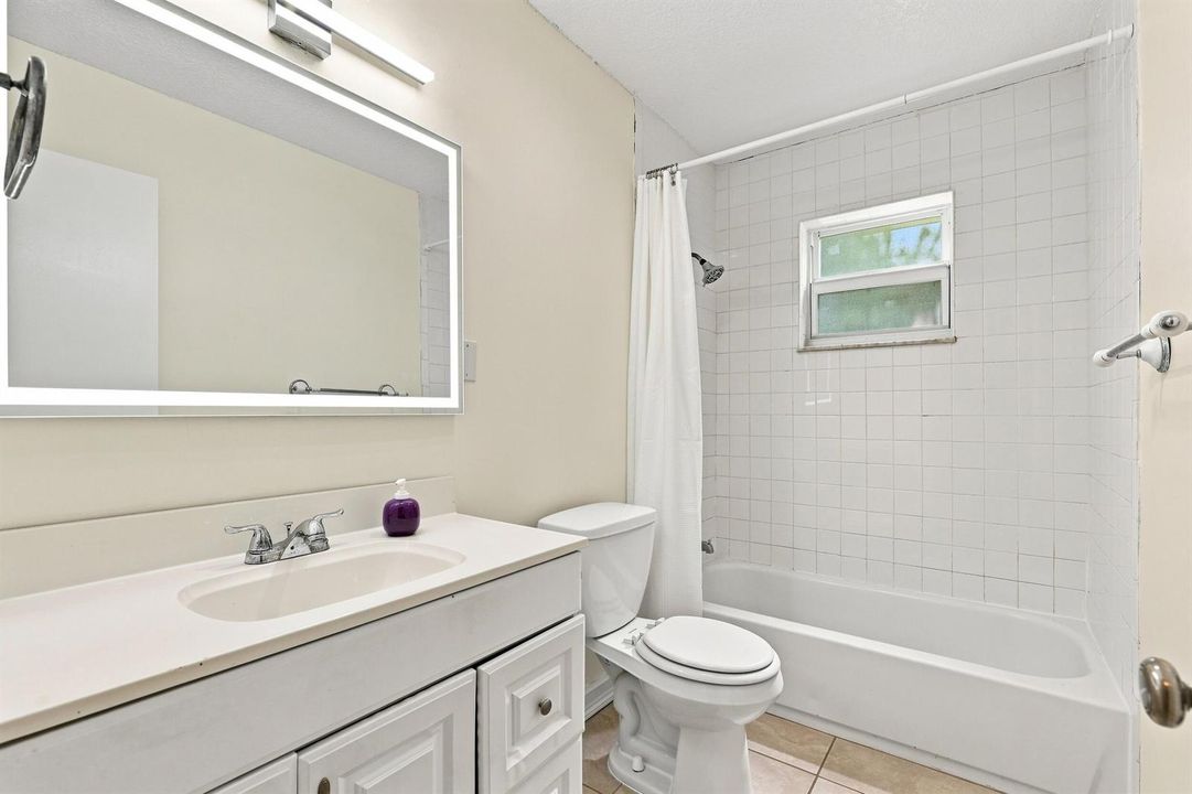 Full Bathroom