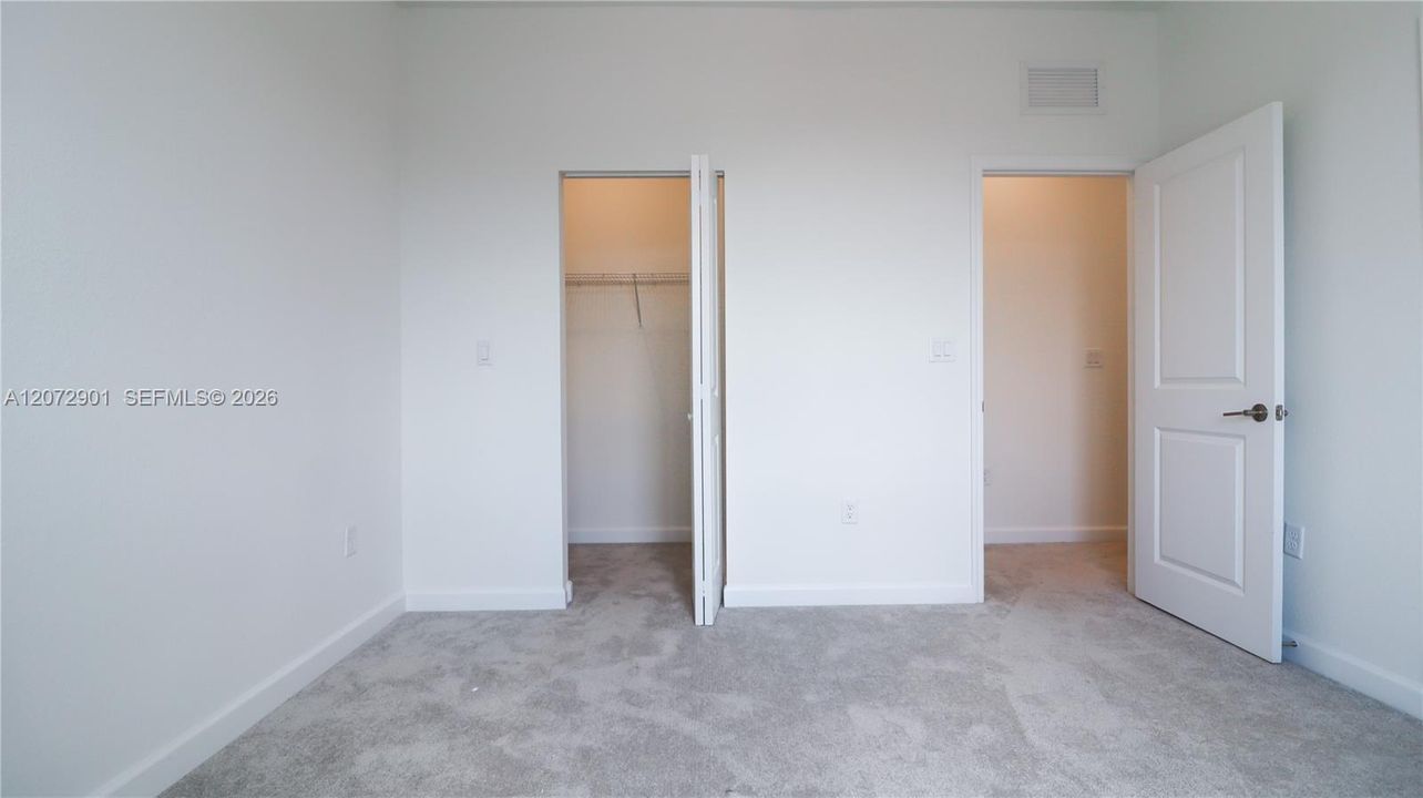 En Renta: $2,550 (3 camas, 3 baños, 1694 Pies cuadrados)