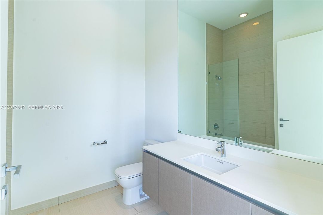 Bathroom 2.2