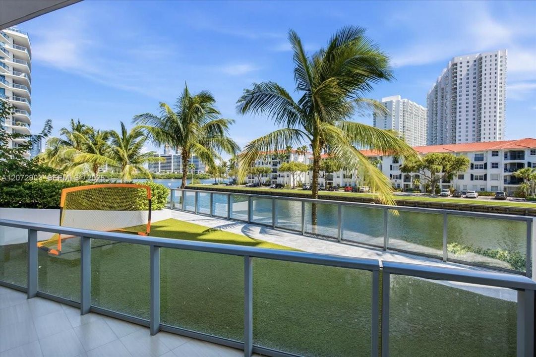 For Rent: $15,000 (4 beds, 4 baths, 2587 Square Feet)