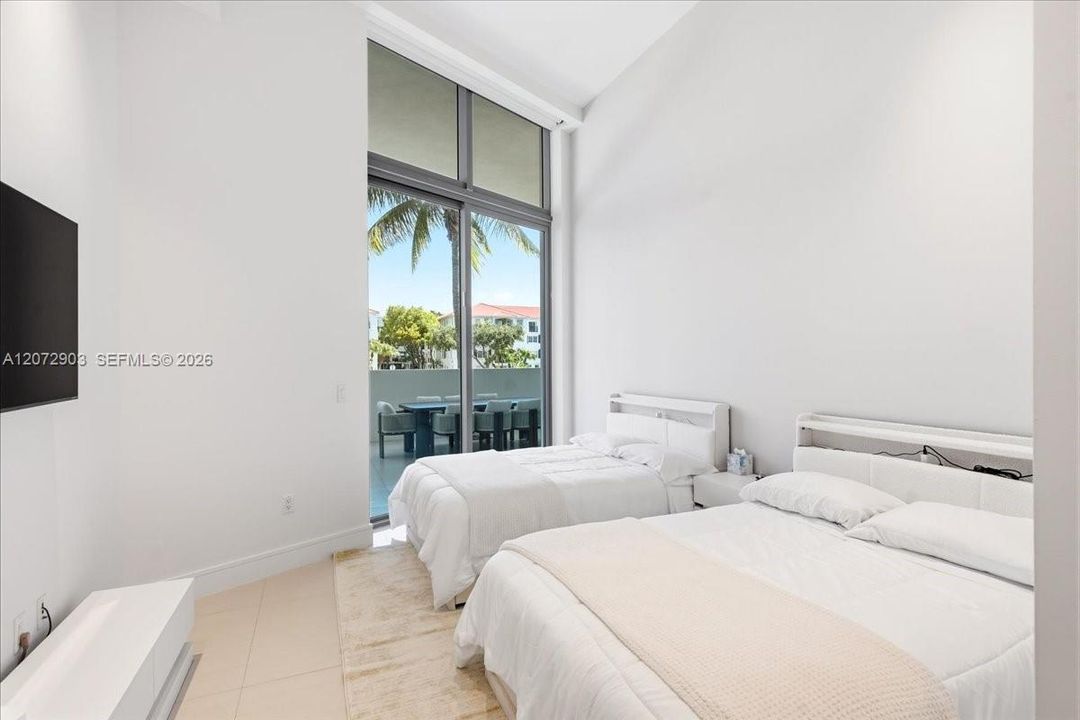 For Rent: $15,000 (4 beds, 4 baths, 2587 Square Feet)