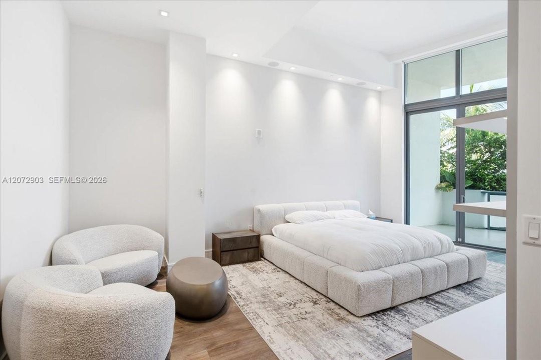 For Rent: $15,000 (4 beds, 4 baths, 2587 Square Feet)