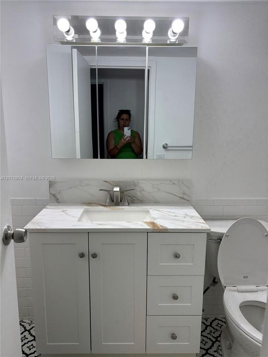 For Rent: $2,300 (2 beds, 1 baths, 1020 Square Feet)