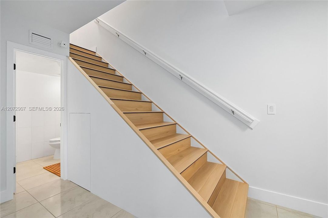 For Rent: $3,900 (2 beds, 2 baths, 1495 Square Feet)