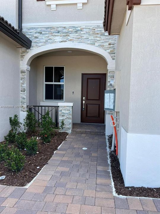 For Sale: $480,000 (3 beds, 2 baths, 1442 Square Feet)